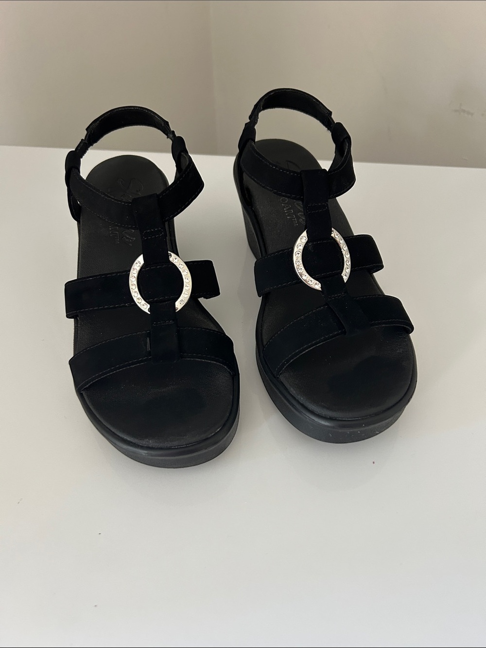 Skechers Black Women's Platform T-Strap Sandals with Silver Ring